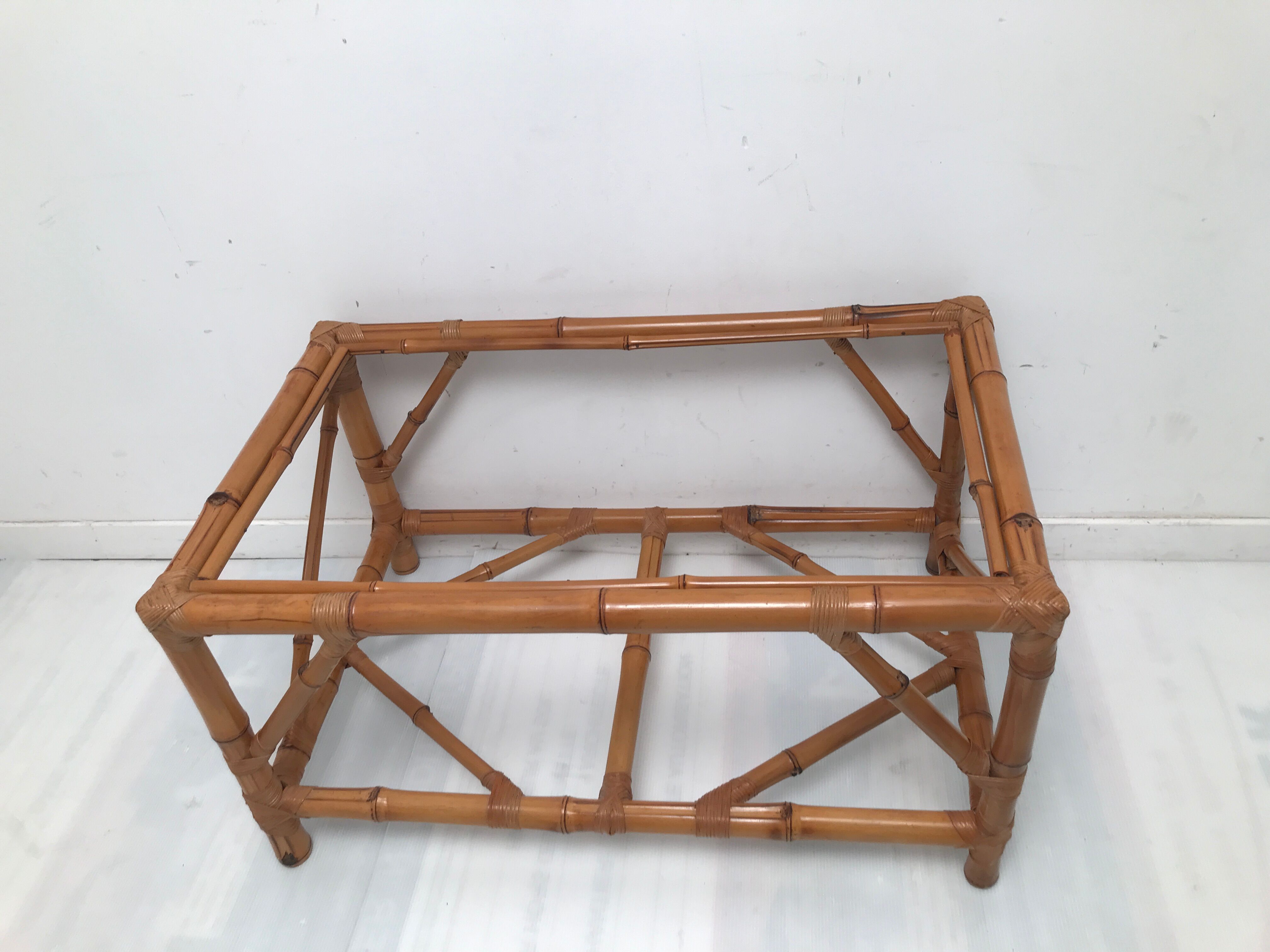 Vintage coffee table in real bamboo and glass 60/70