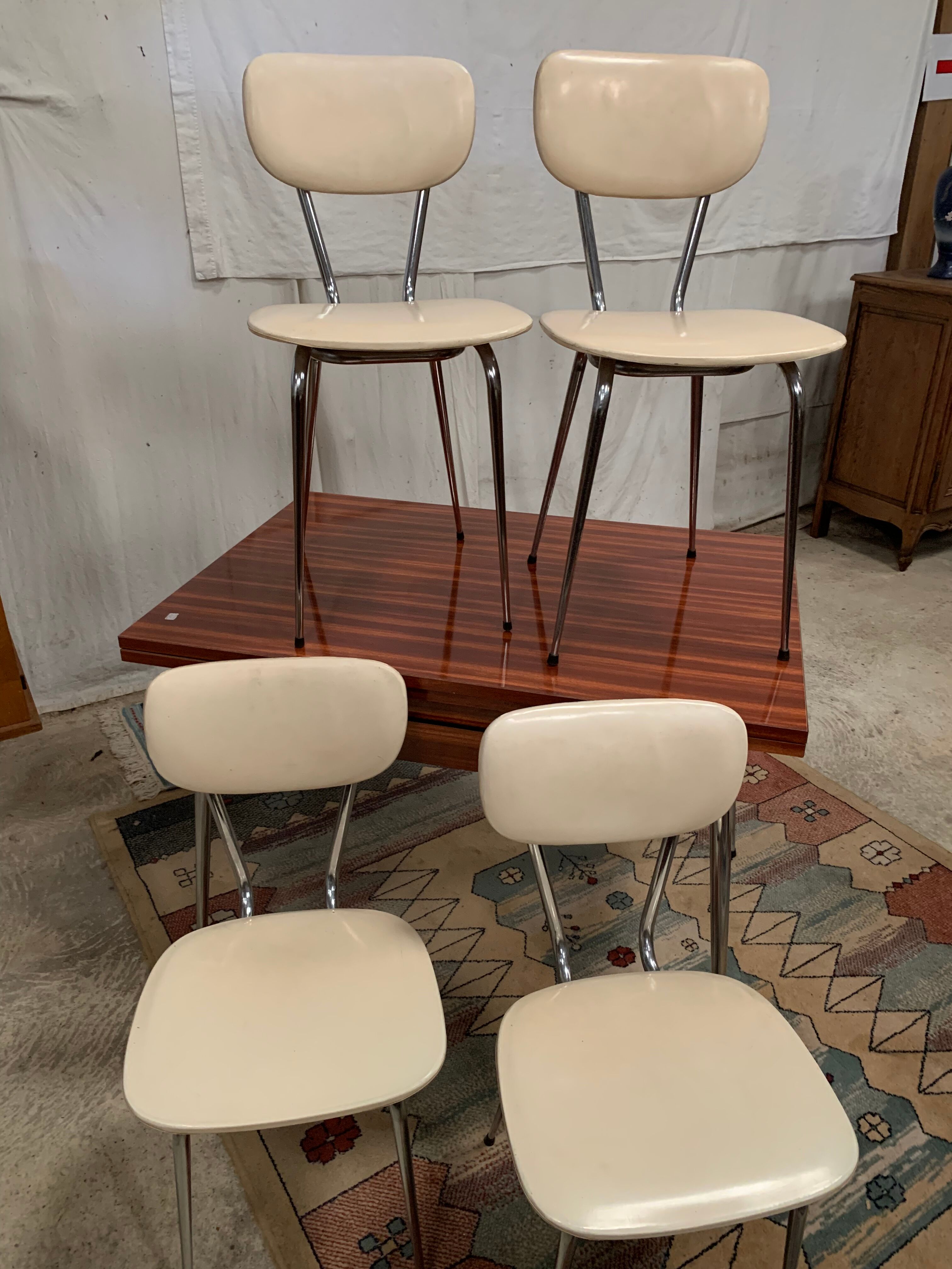 Set of 4 skaï kitchen chairs