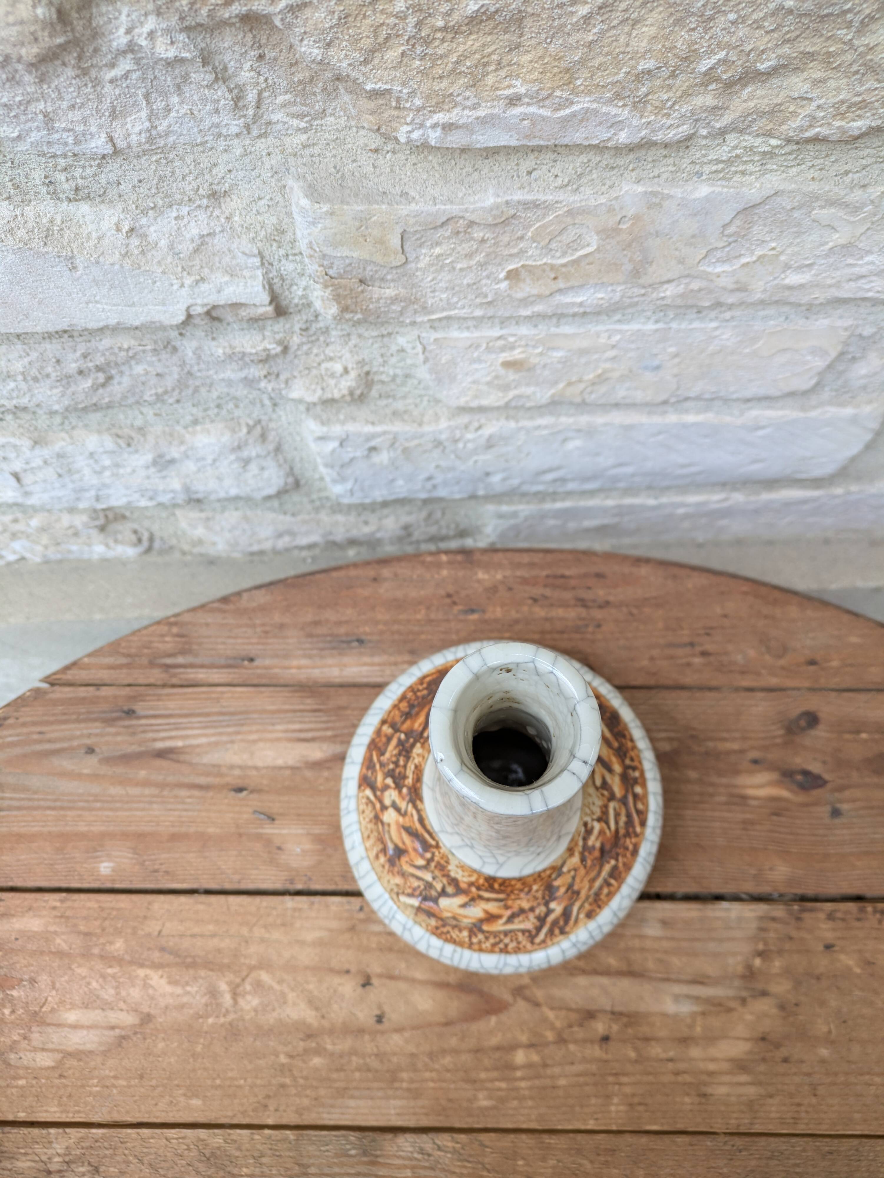 Antique long-necked vase in cracked white ceramic with deer decoration