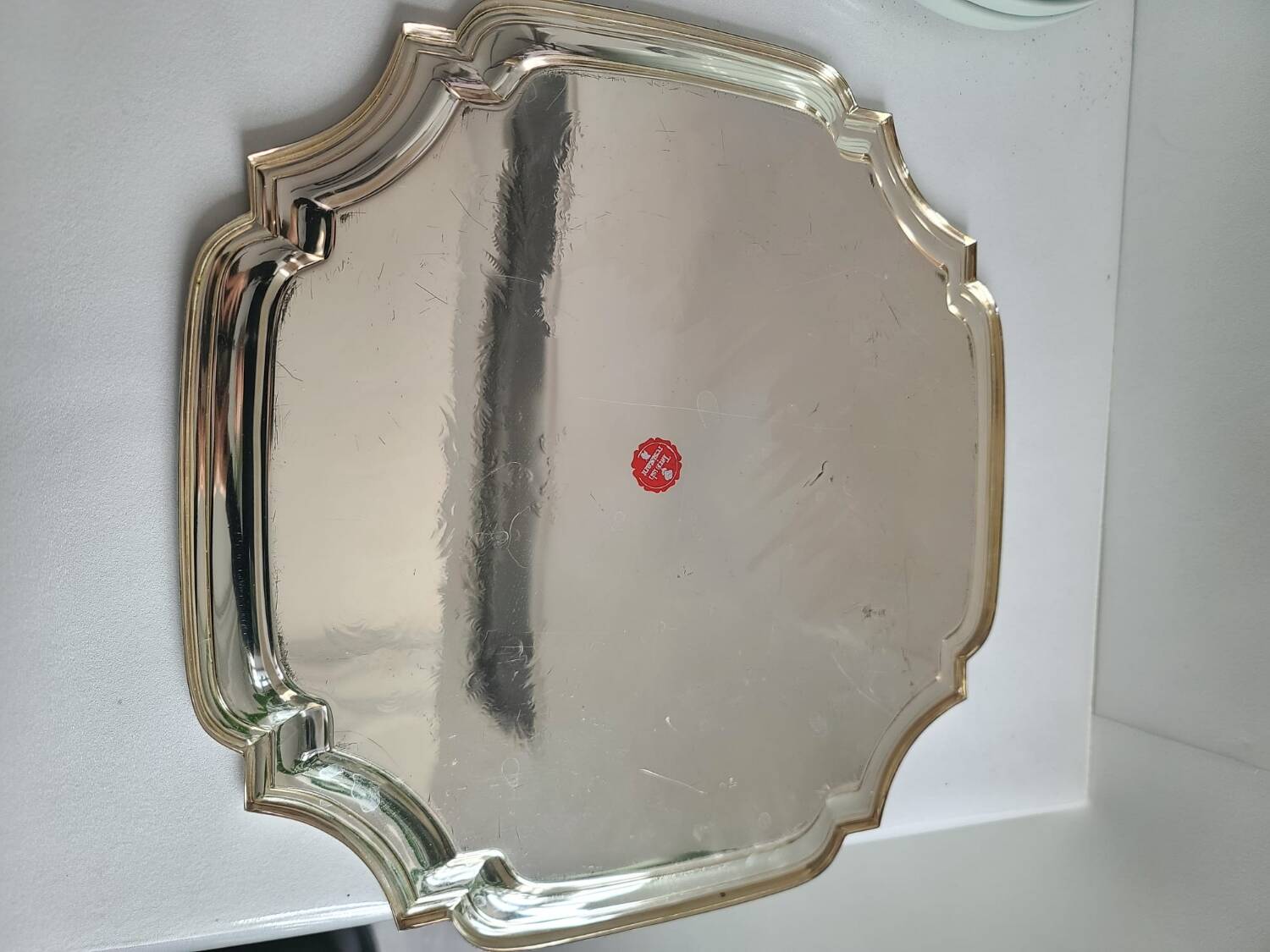 Round silver tarnish-resistant tray