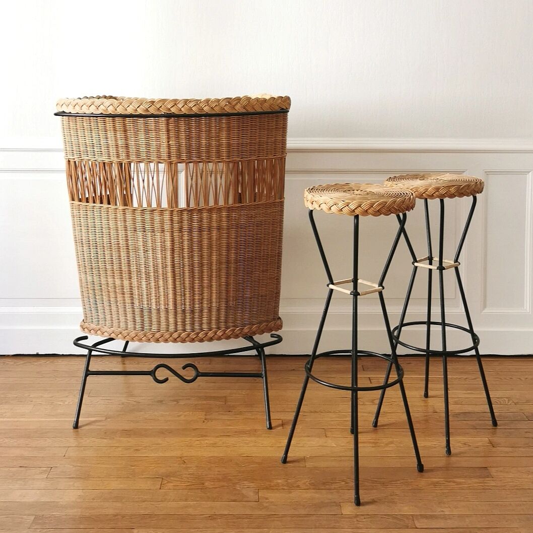 Bar and its 2 rattan stools, 1950