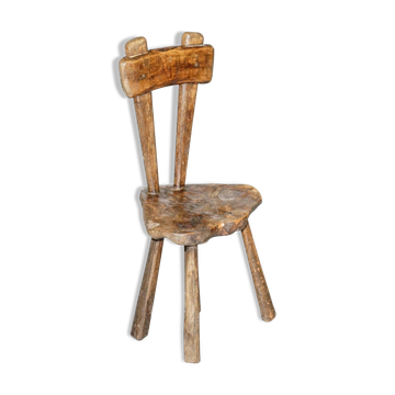 French nursing chair hand-carved in chestnut around 1760