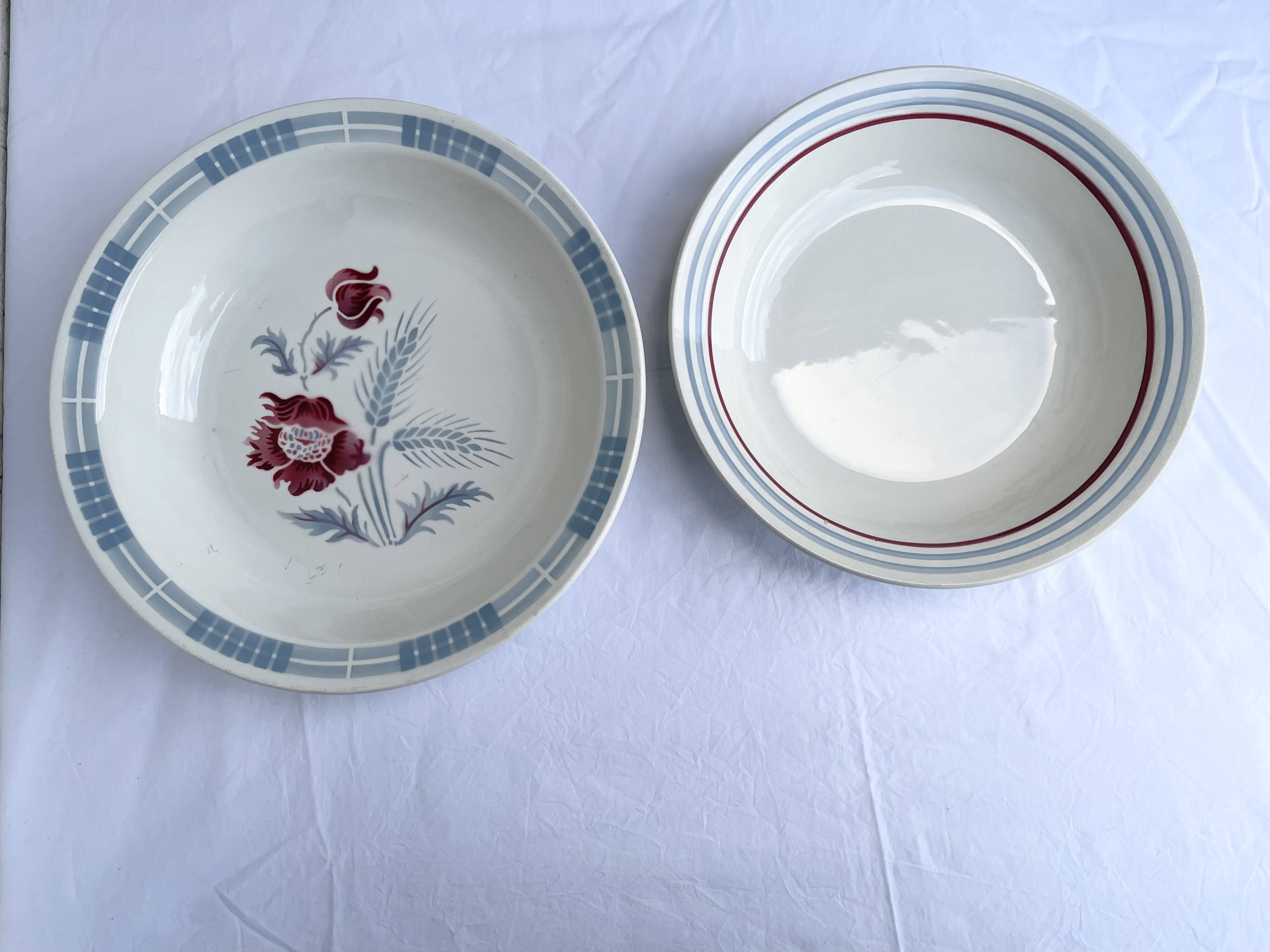 Plat creux Sarreguemines modèle Carole, décor floral et épi de blé
