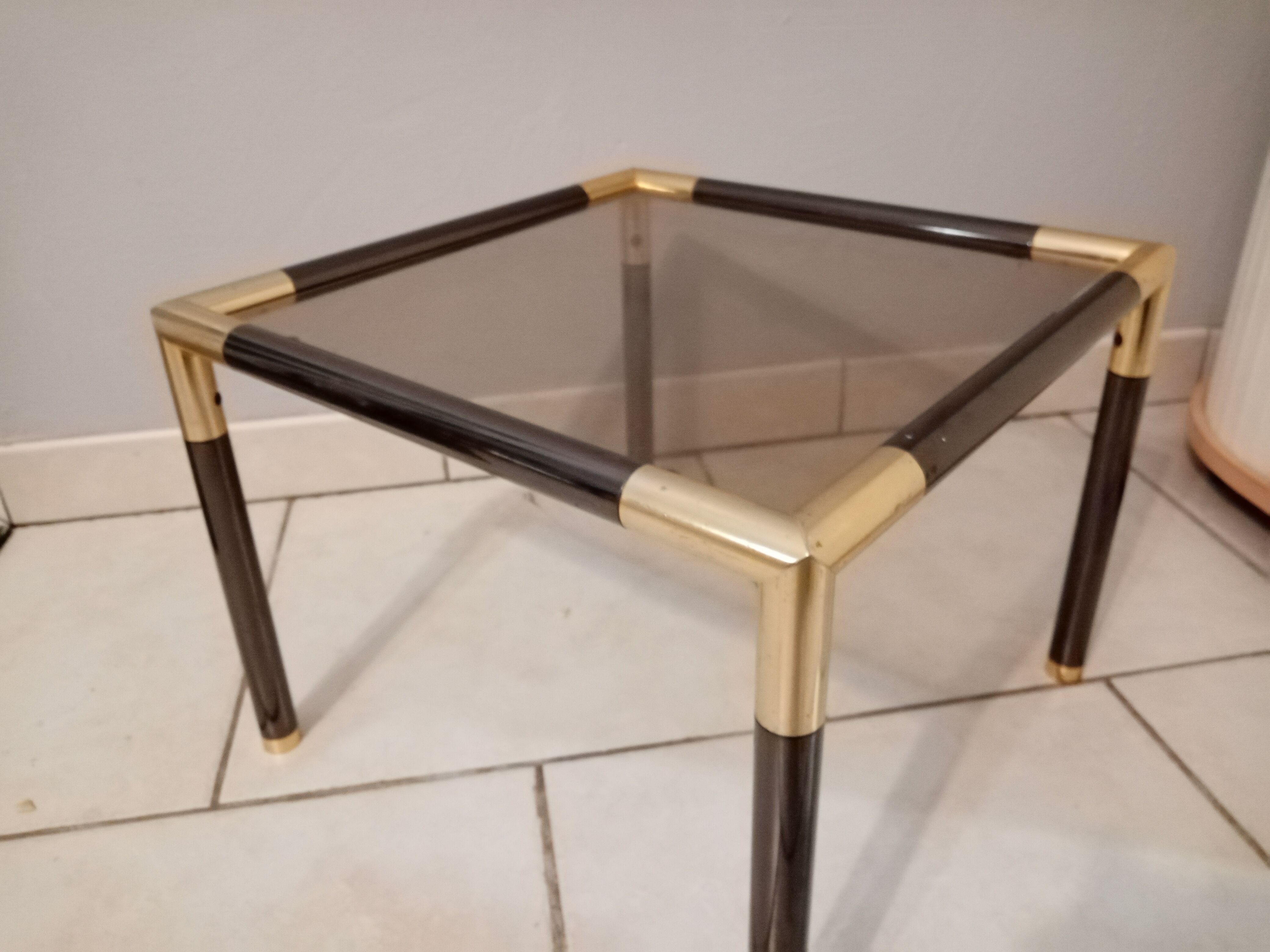Vintage sofa end Italian design 70-80s side table
