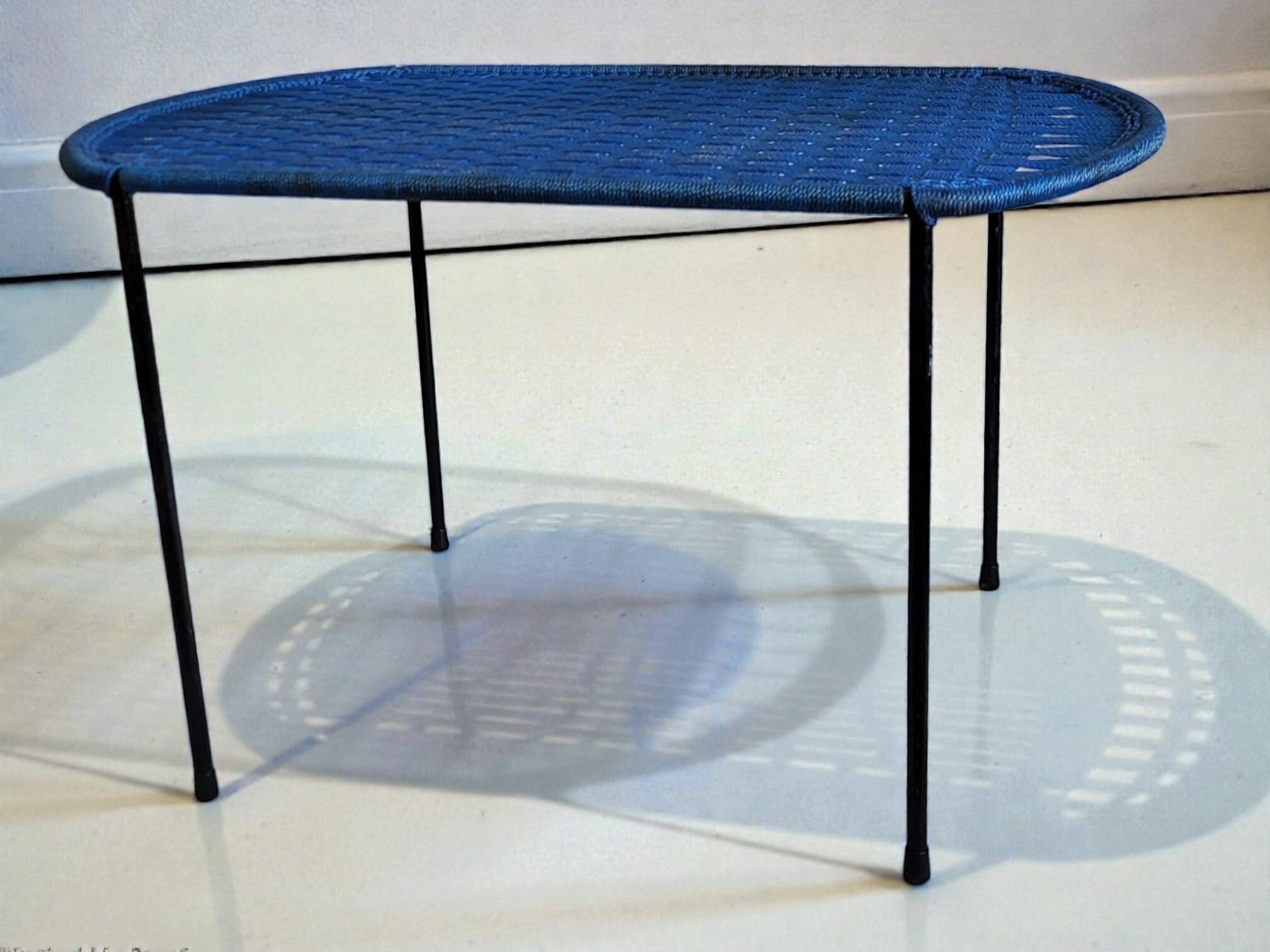 Nylon wire coffee table