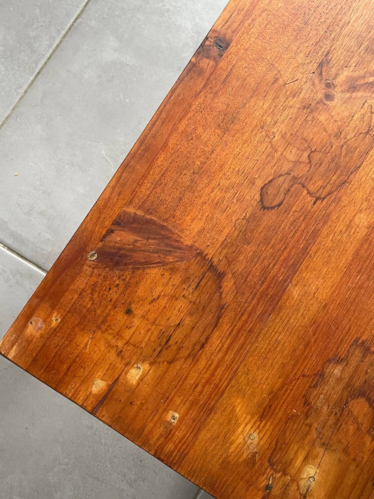 Table basse rectangulaire en bois