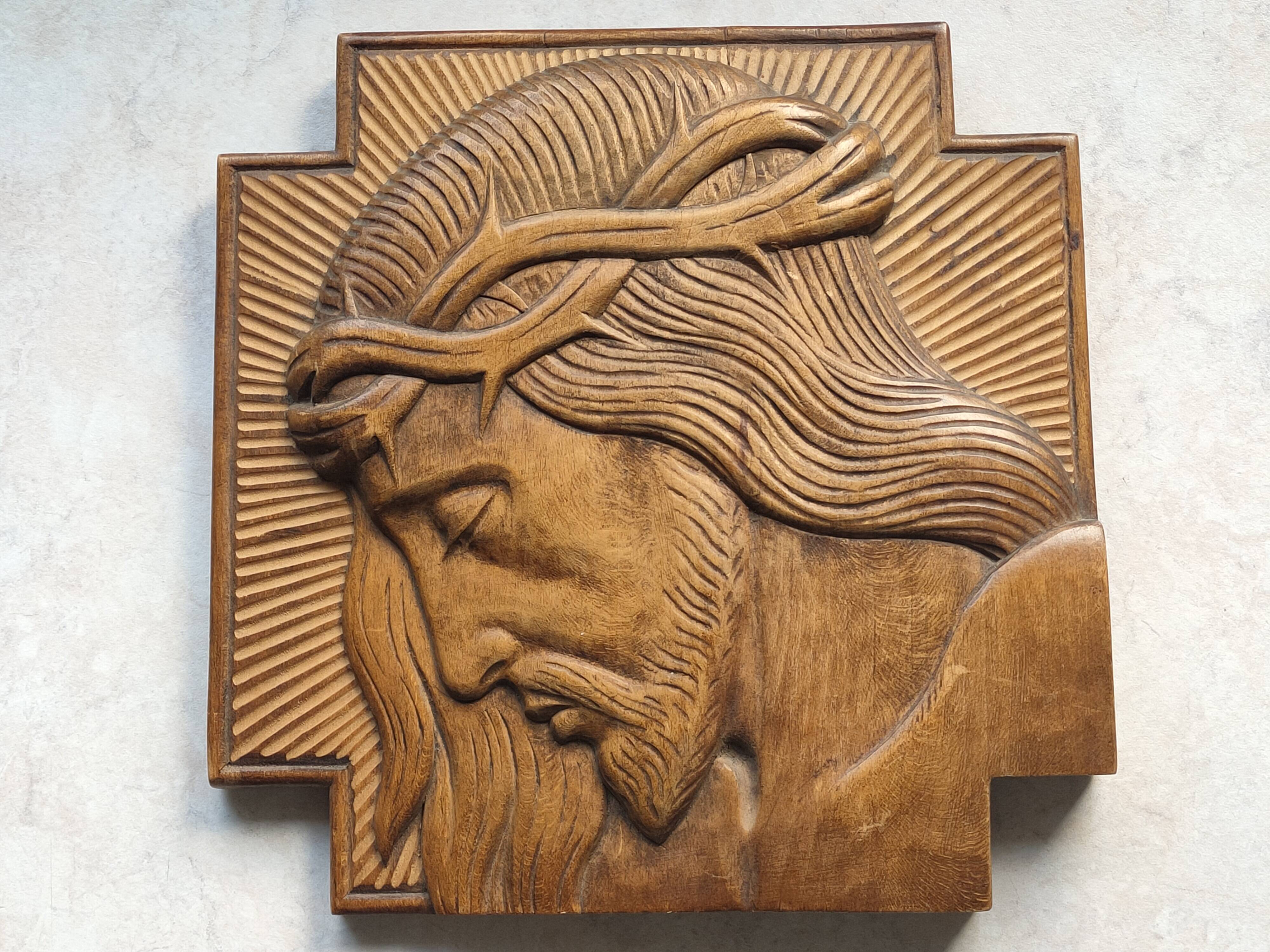 Wooden painting representing Christ Art Deco.