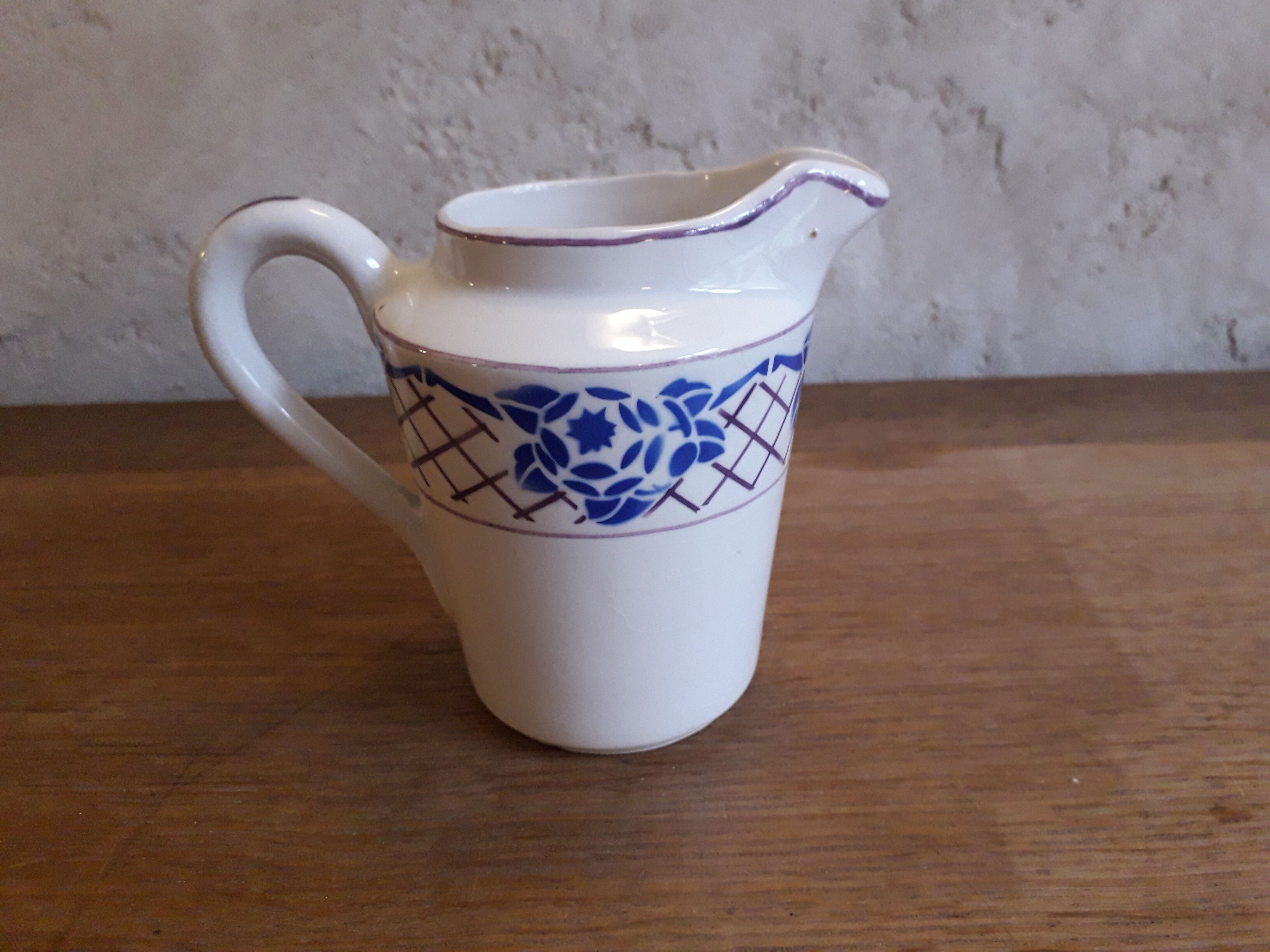 Choisy earthenware milk jug model Roseraie News Galleries