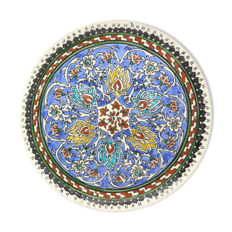 Plat turc de Kutahya aux motifs floraux et ethniques