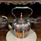 Orientalist kettle in hammered copper, 19th century, pretty shape with chiseled decorations