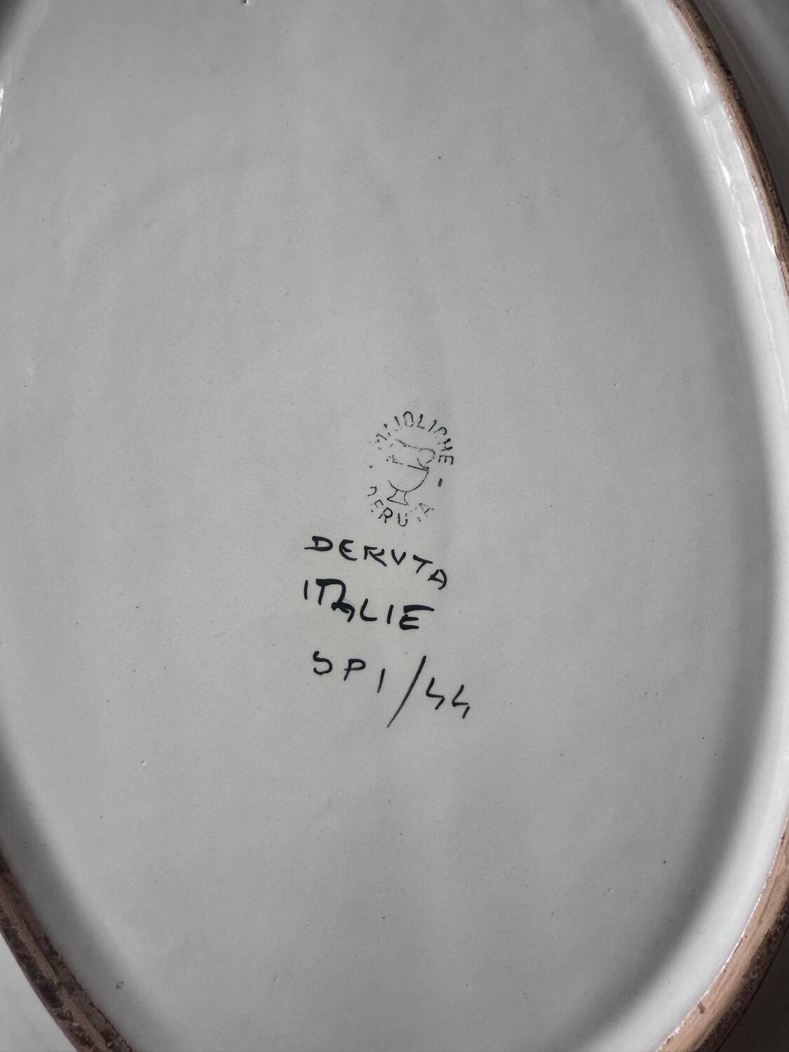 Large oval ceramic platter from Deruta