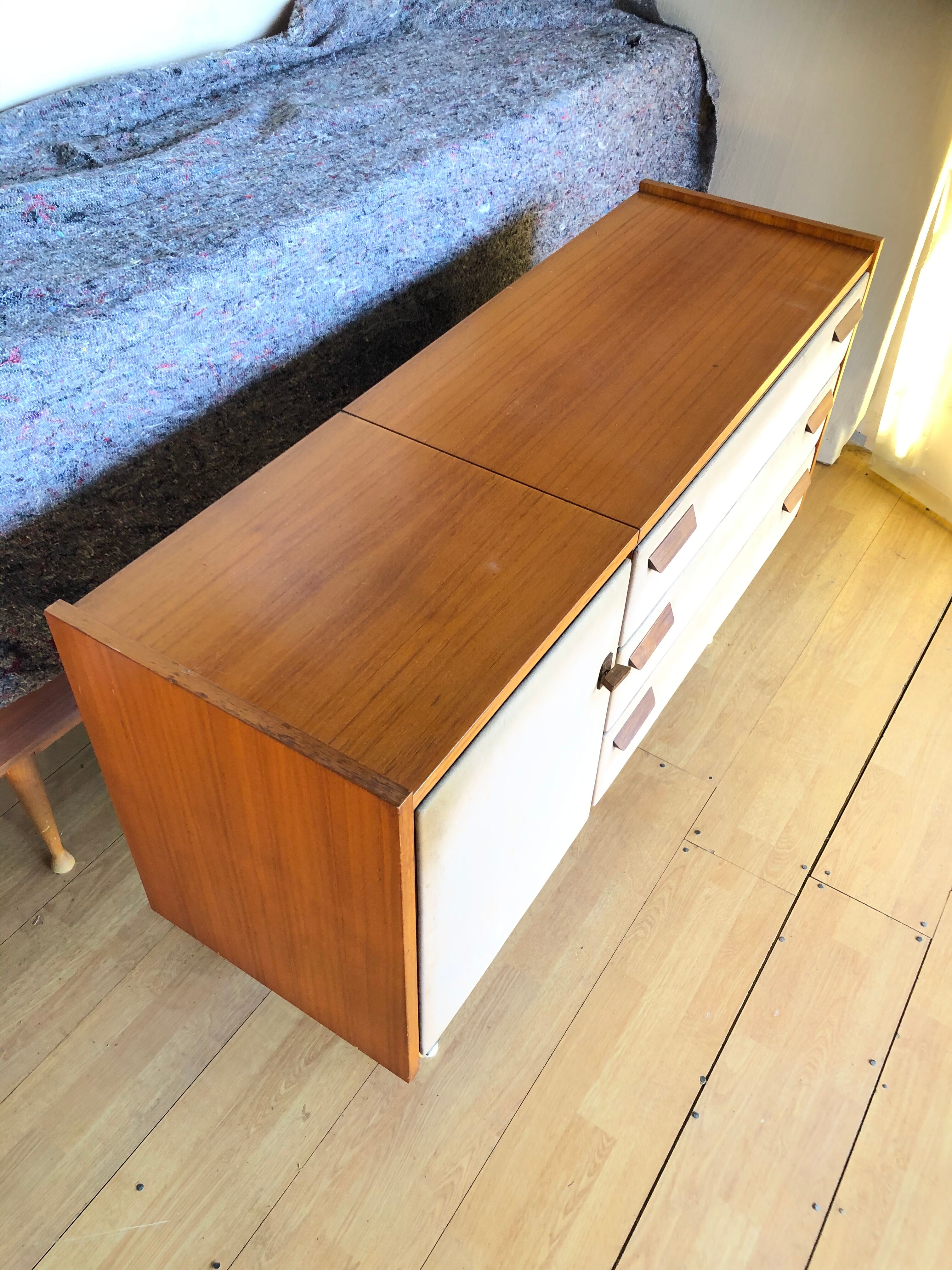 Chest of drawers dressing table in mahogany 1960