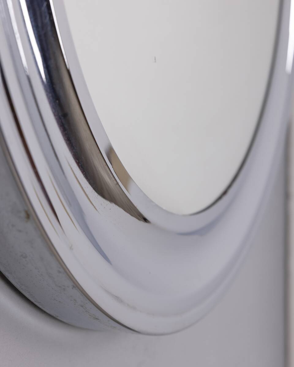 Vintage 1970s round wall mirror in chrome-plated metal, italian design