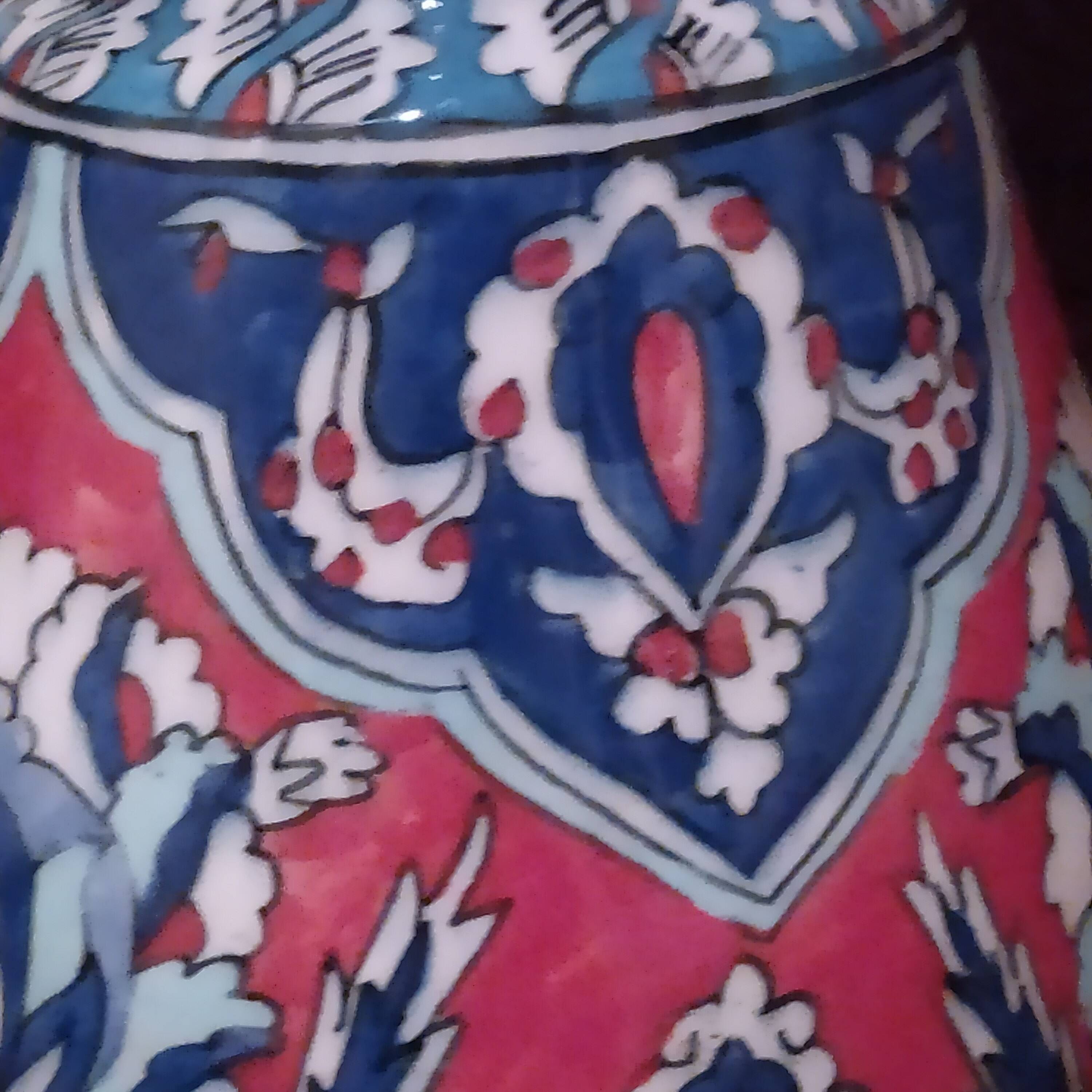 Kutaya Korkmaz çini Ceramic Vase