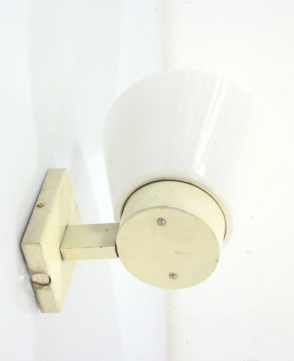 Bauhaus Industrial Style Vintage Wall Lamp, 1920s–30s