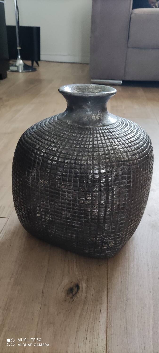 AMPM ethnic style pottery