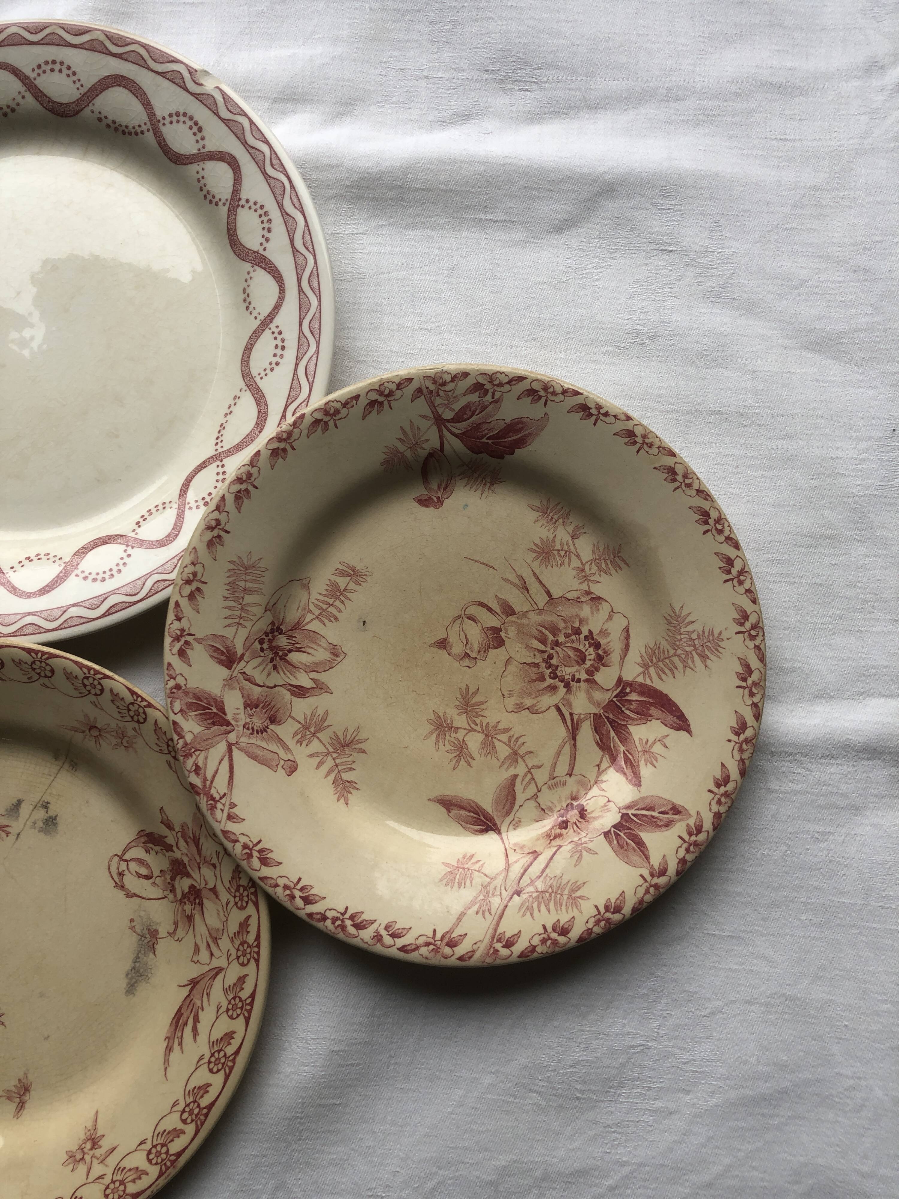 Set of 4 flat plates "Terre de Fer"