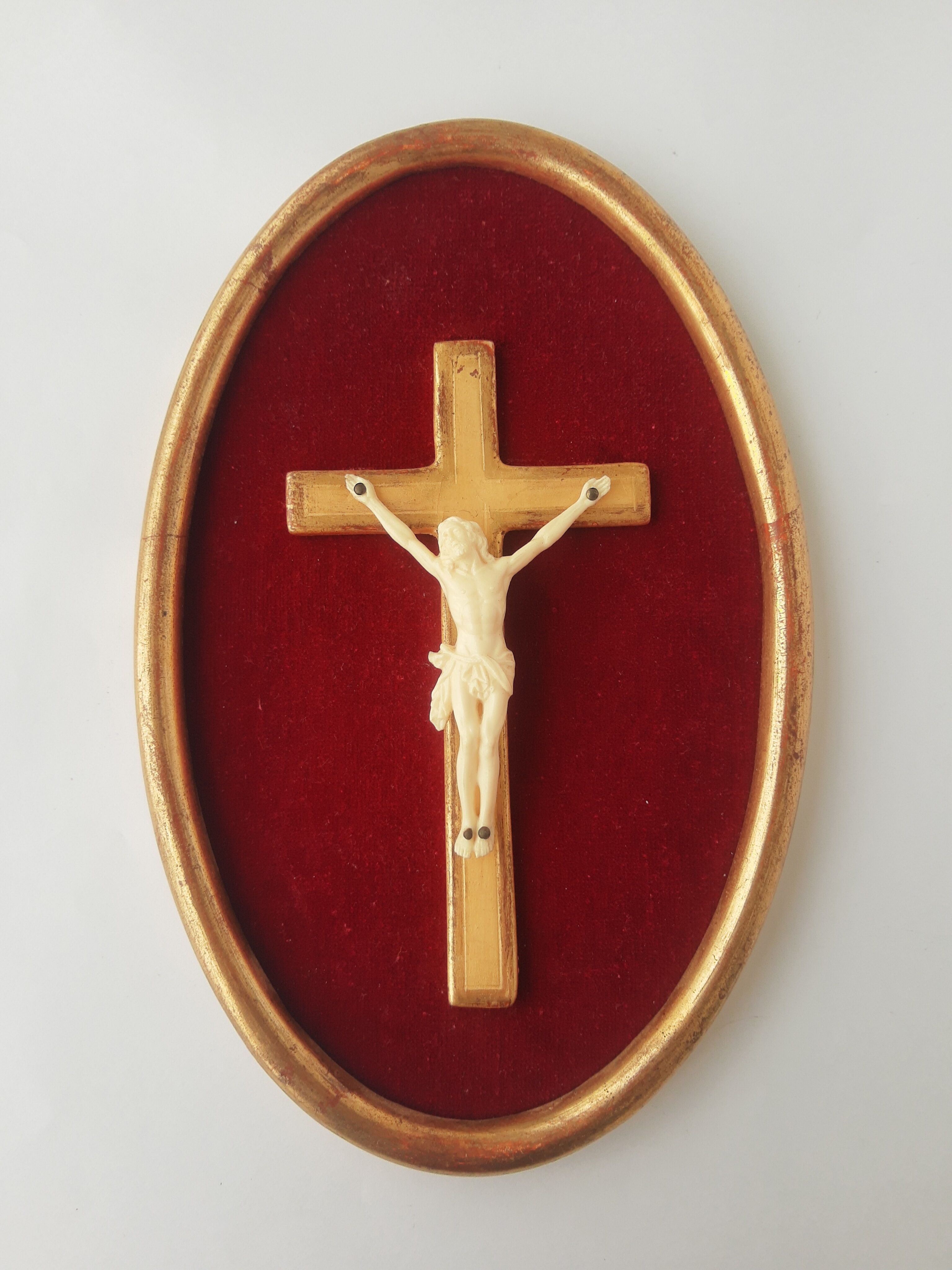 Vintage burgundy vet oval religious frame