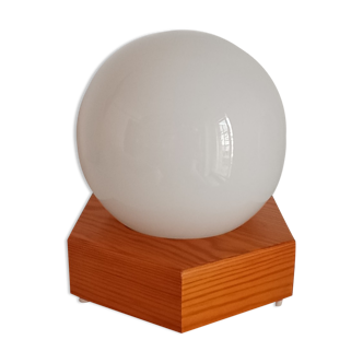 Bedside lamp in wood and opaline