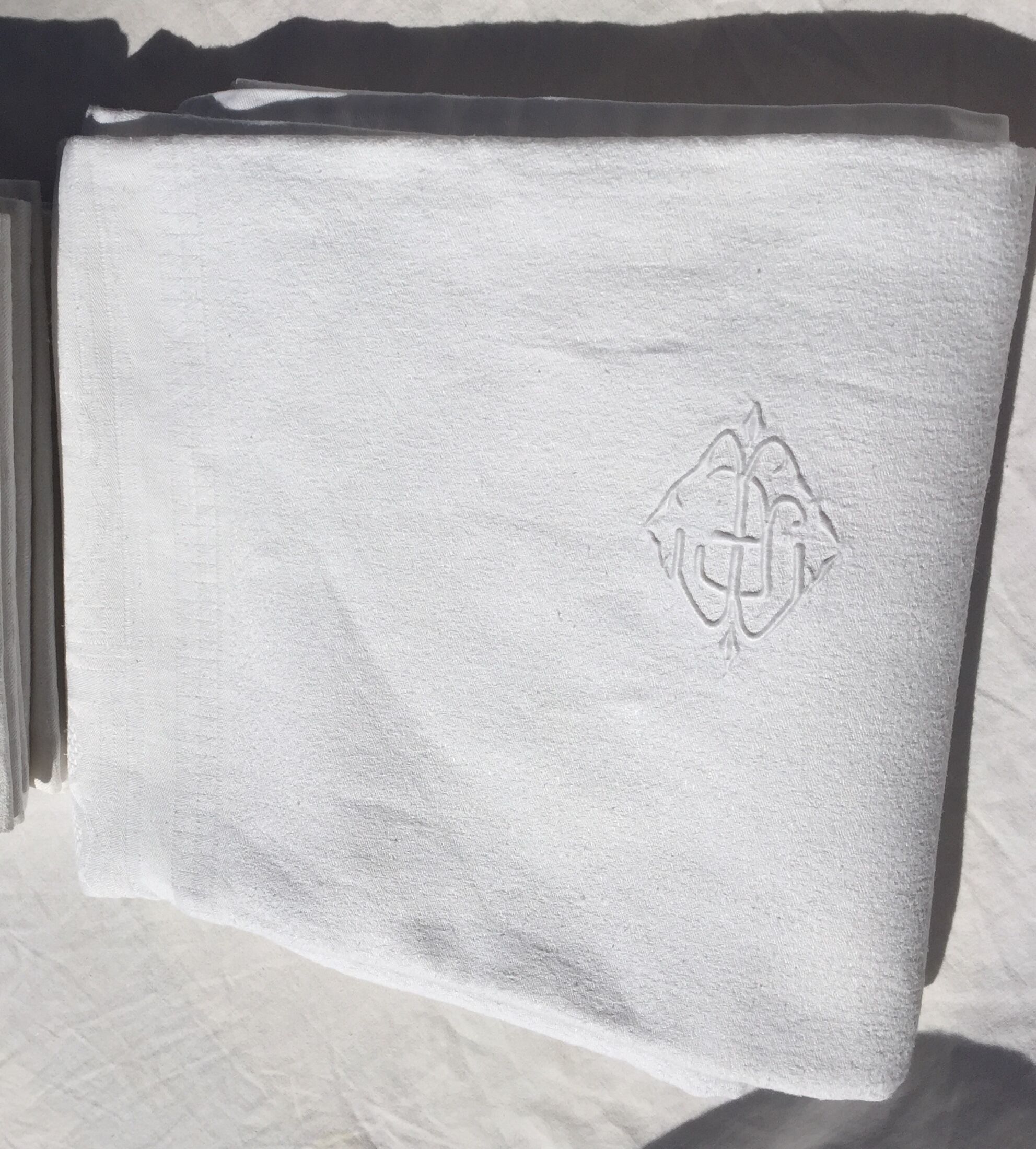Tablecloth monogramee
