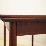 Table en teck, design danois, années 1970, production : Danemark