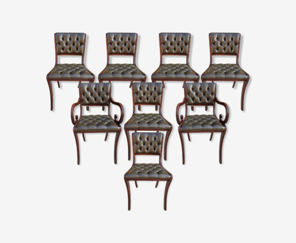 Ensemble de 8 chaises de salle à manger Chesterfield en cuir vert | Selency