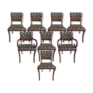 Ensemble de 8 chaises de salle à manger Chesterfield en cuir vert