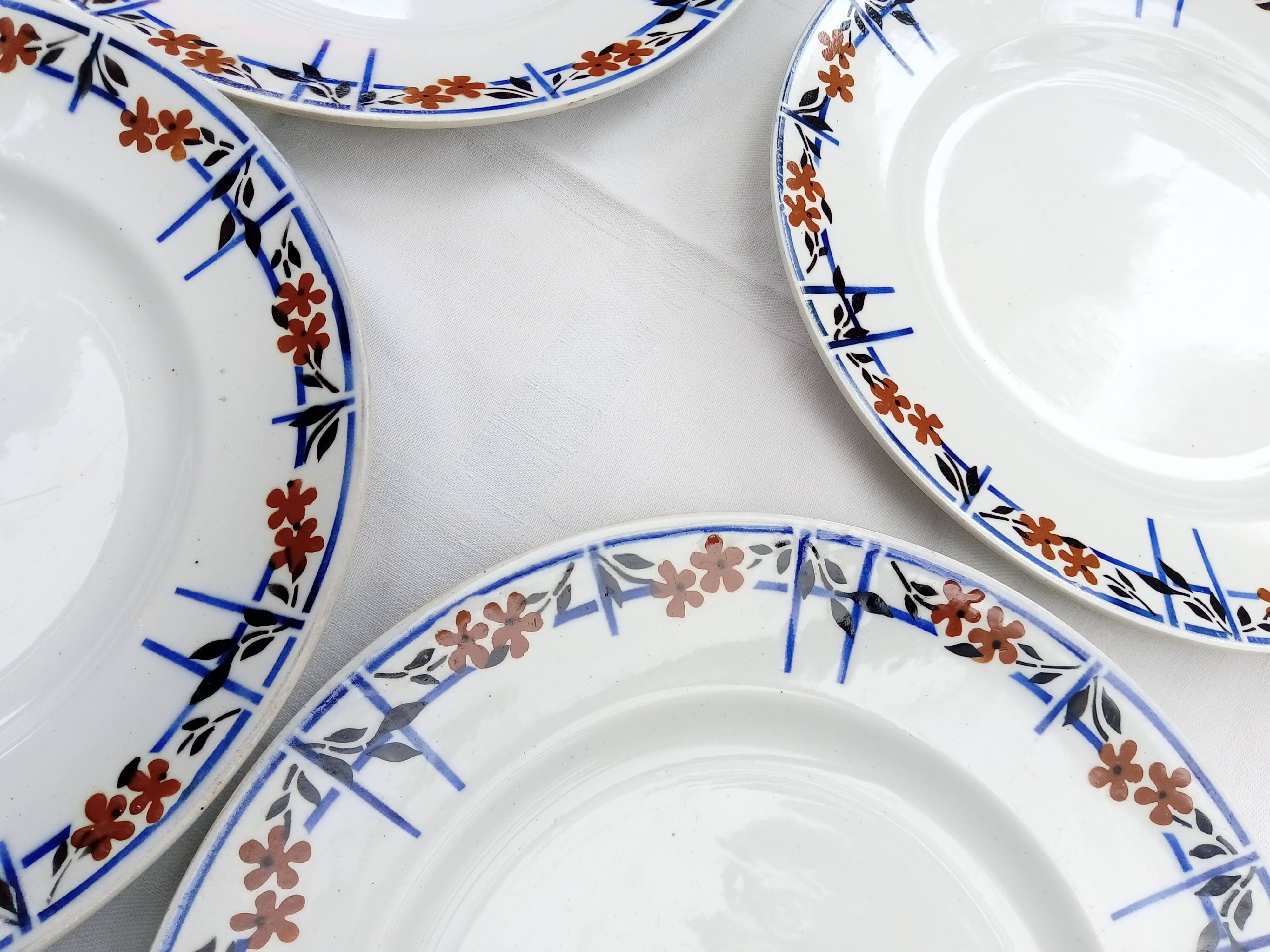 6 old Moulin des loups flat plates