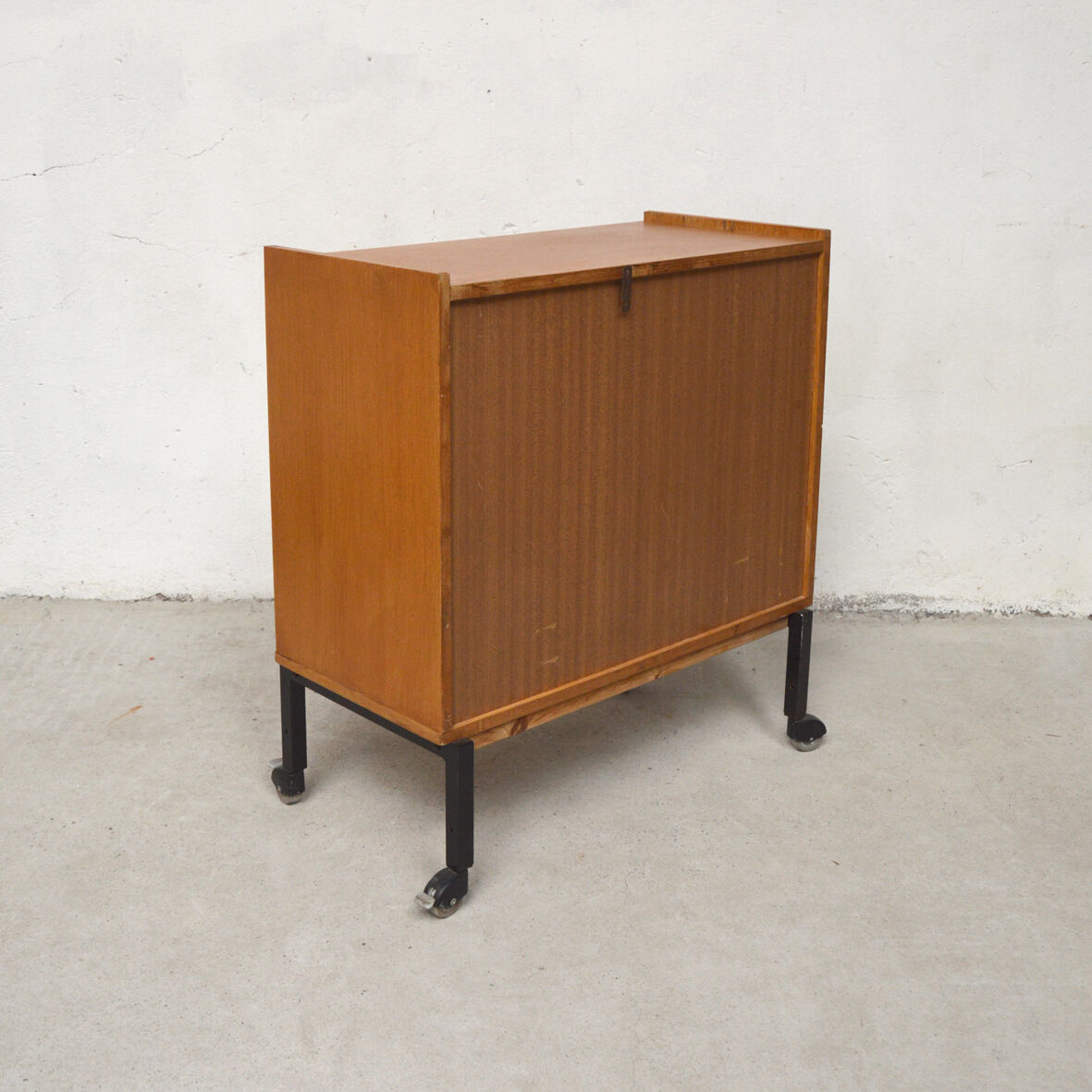 Furniture bar on wheels 1960