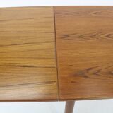 1960s Danish Teak Extendable Dinining Table