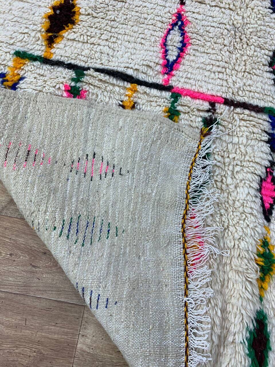 Handmade moroccan berber rug 258 x 160 cm