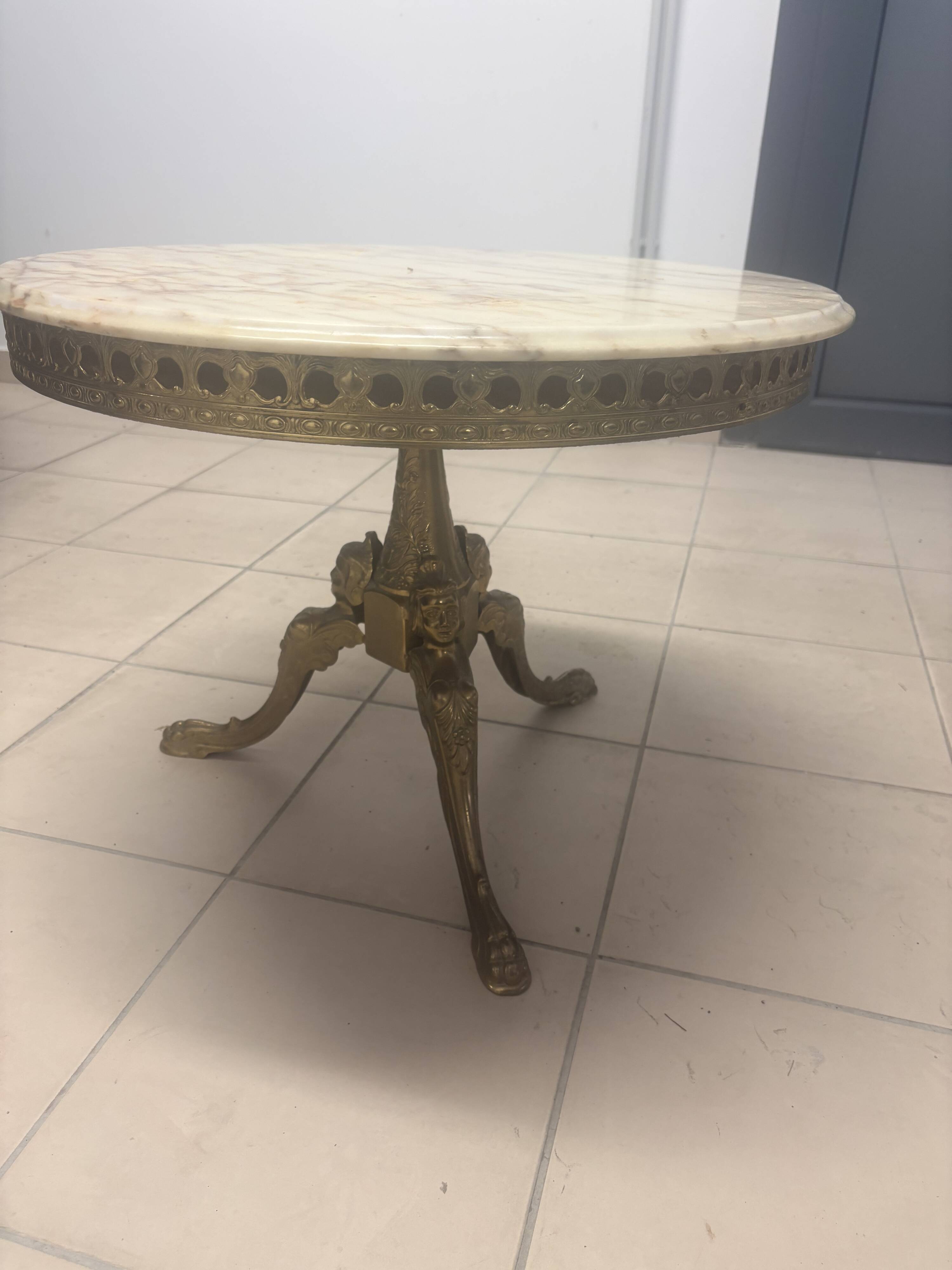 Antique guéridon in the Napoléon III style.