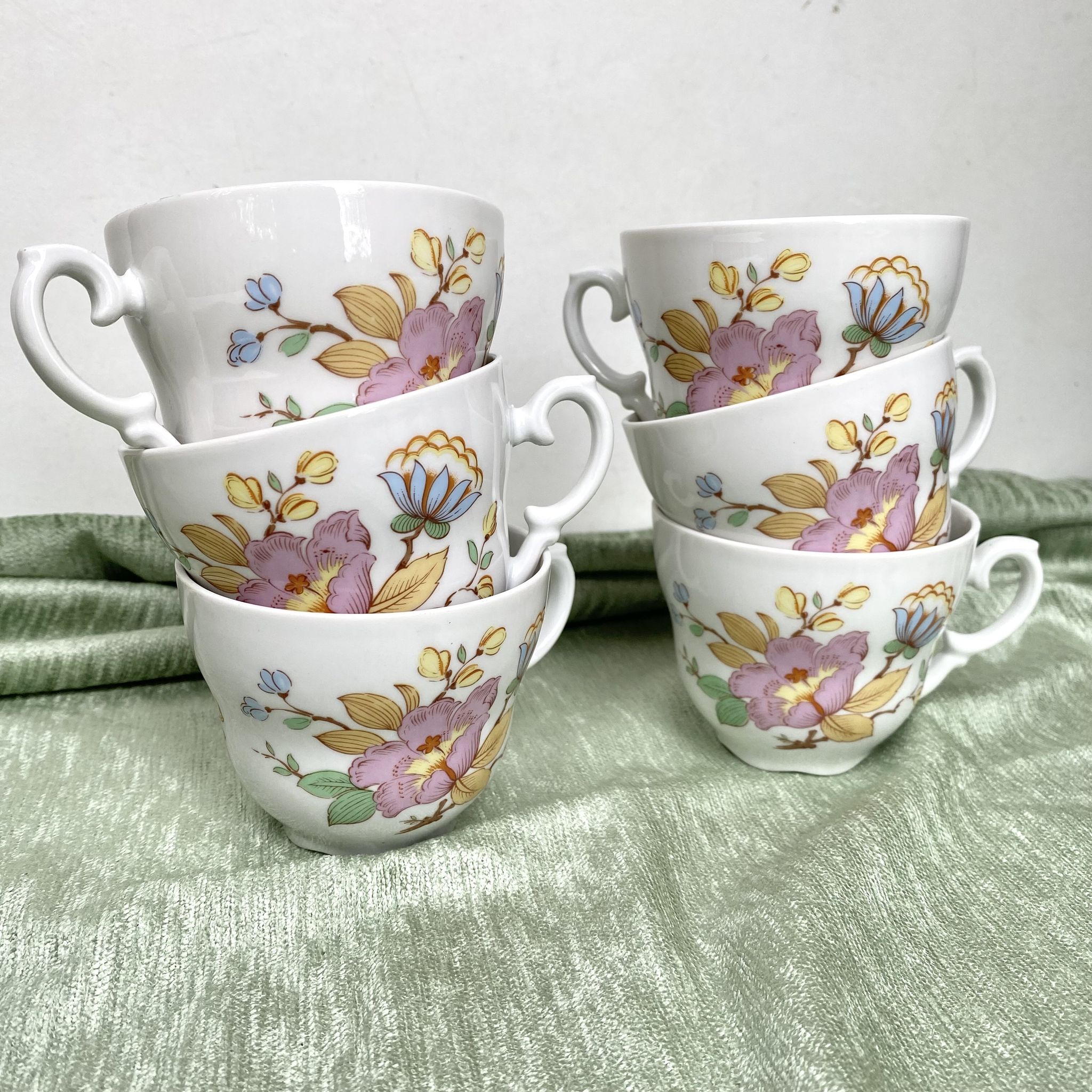 Tasses en porcelaine fine Bavaria