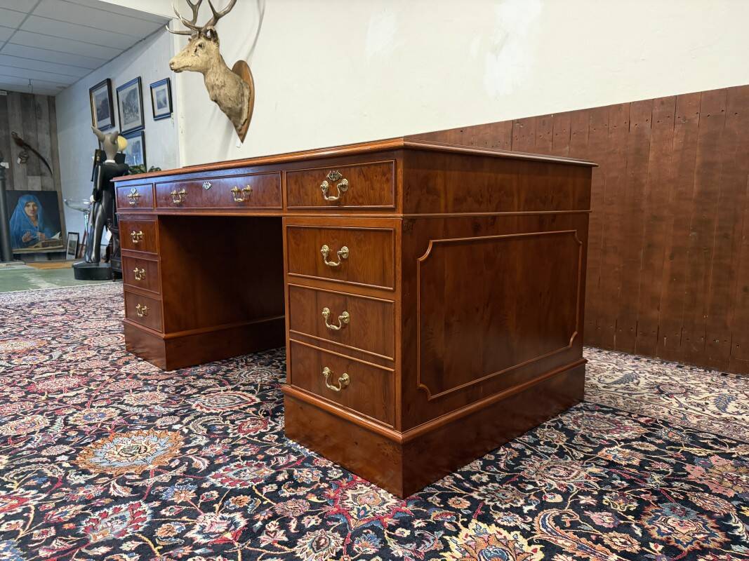 Classic English Desk with Brown Leather