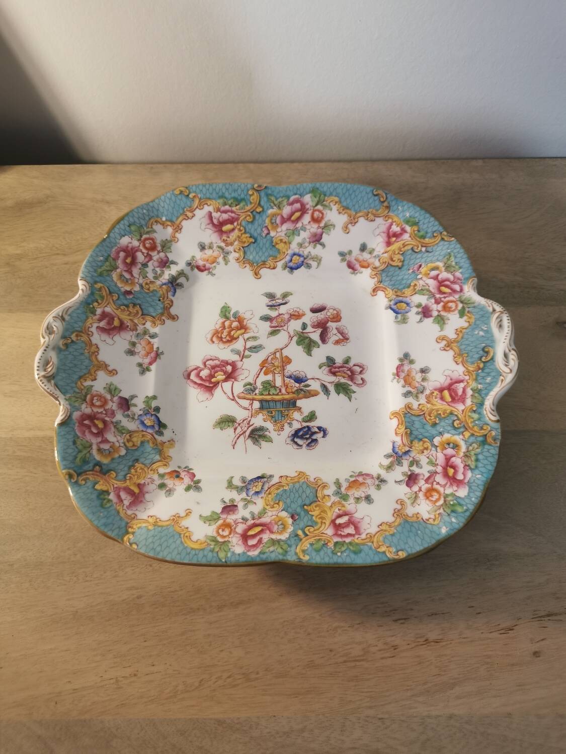 19th century English porcelain cake dish