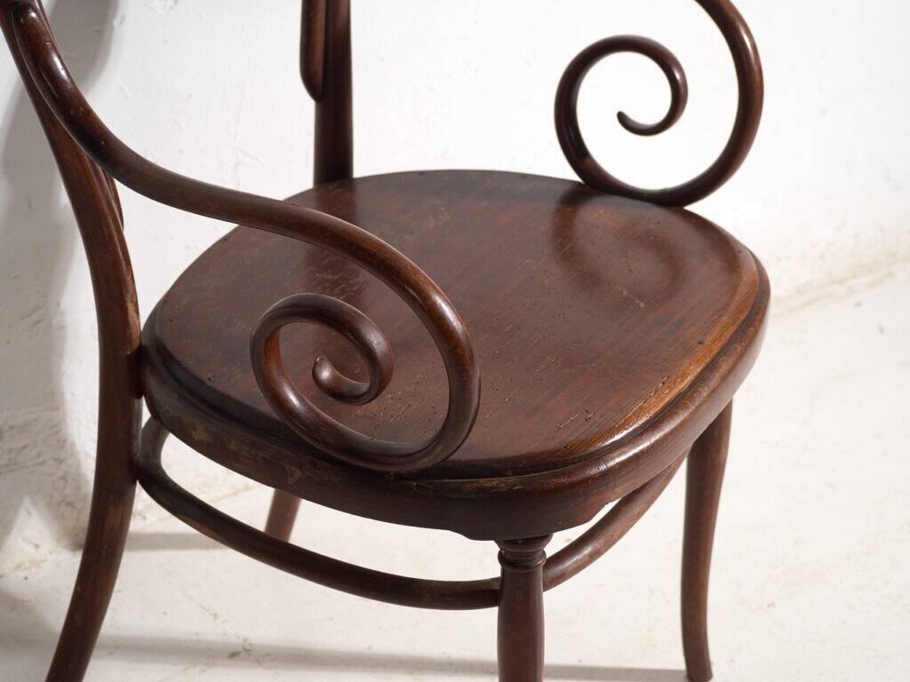 Fauteuil ancien en bois courbé Thonet – Autriche, vers 1900