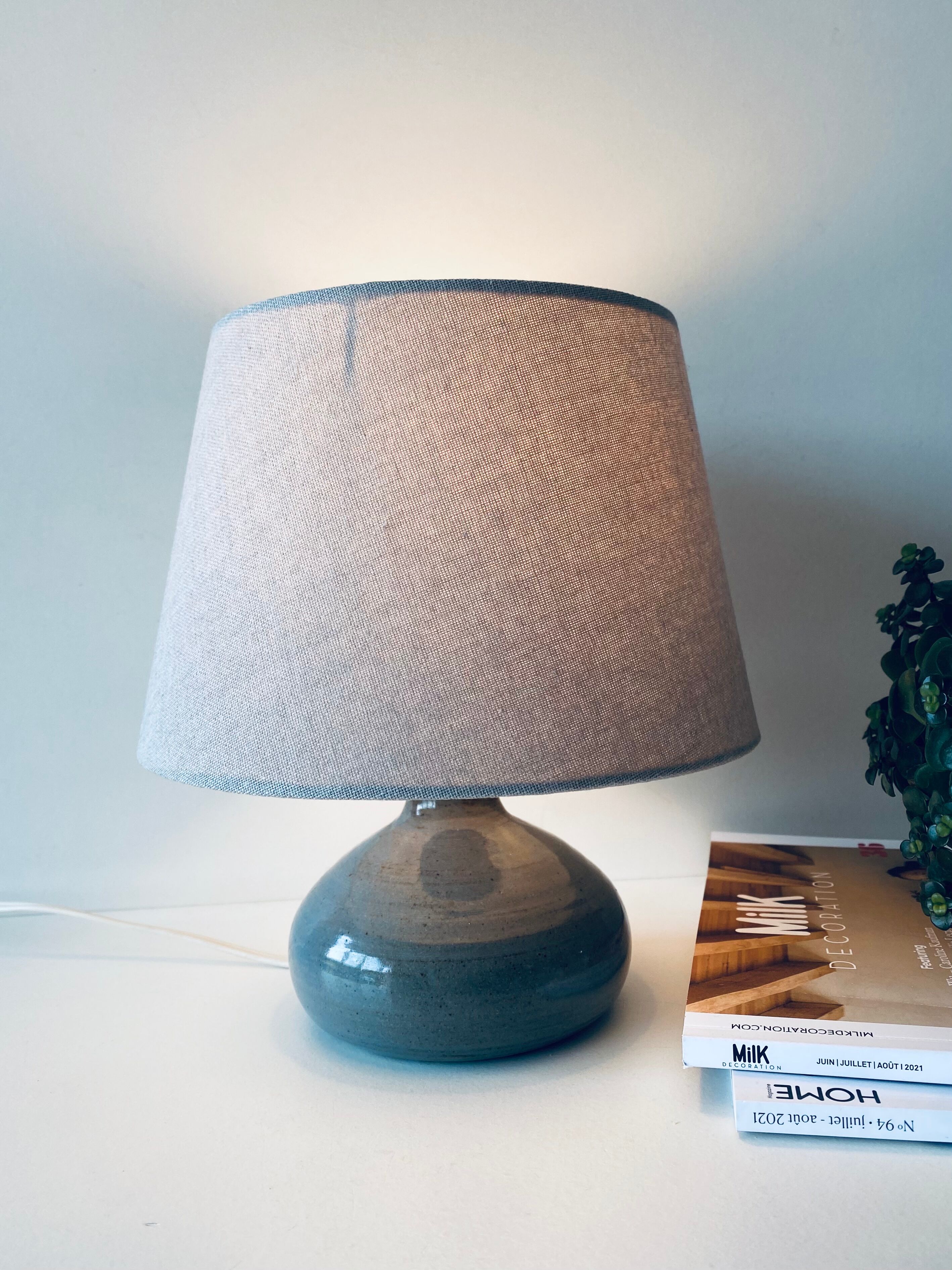 Lamp in enamelled sandstone