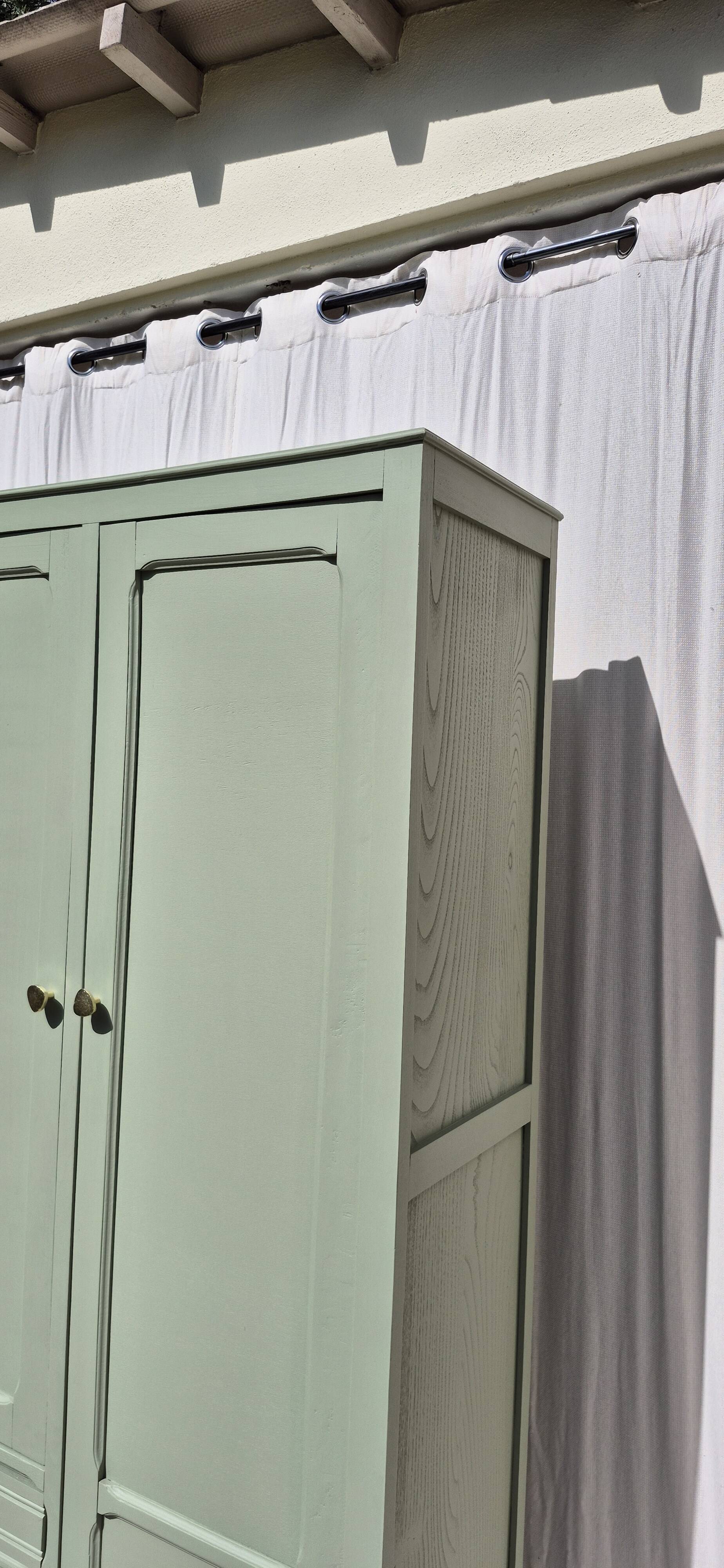 Armoire Parisienne d'hötel
