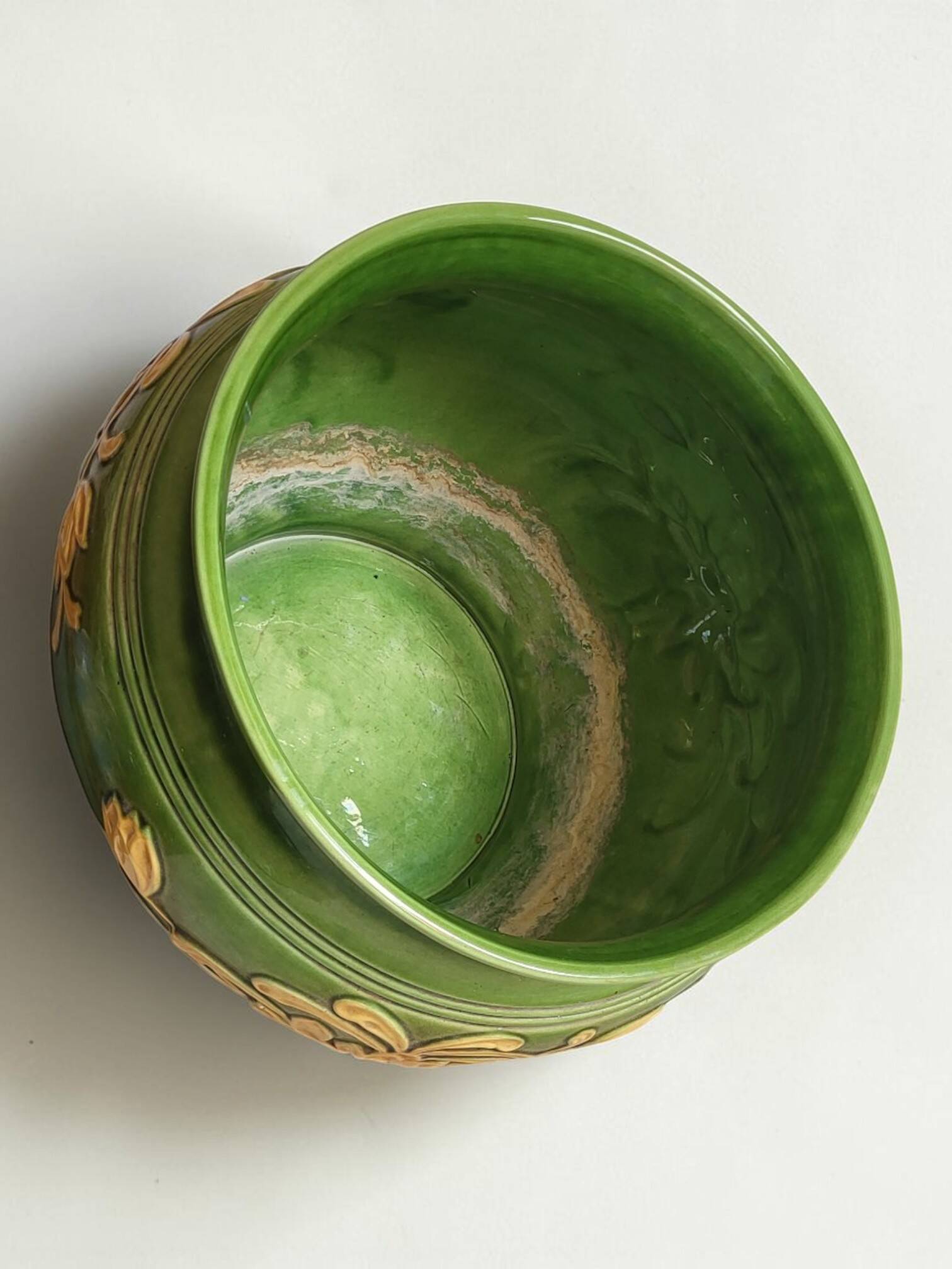 Ceramic plant pot
