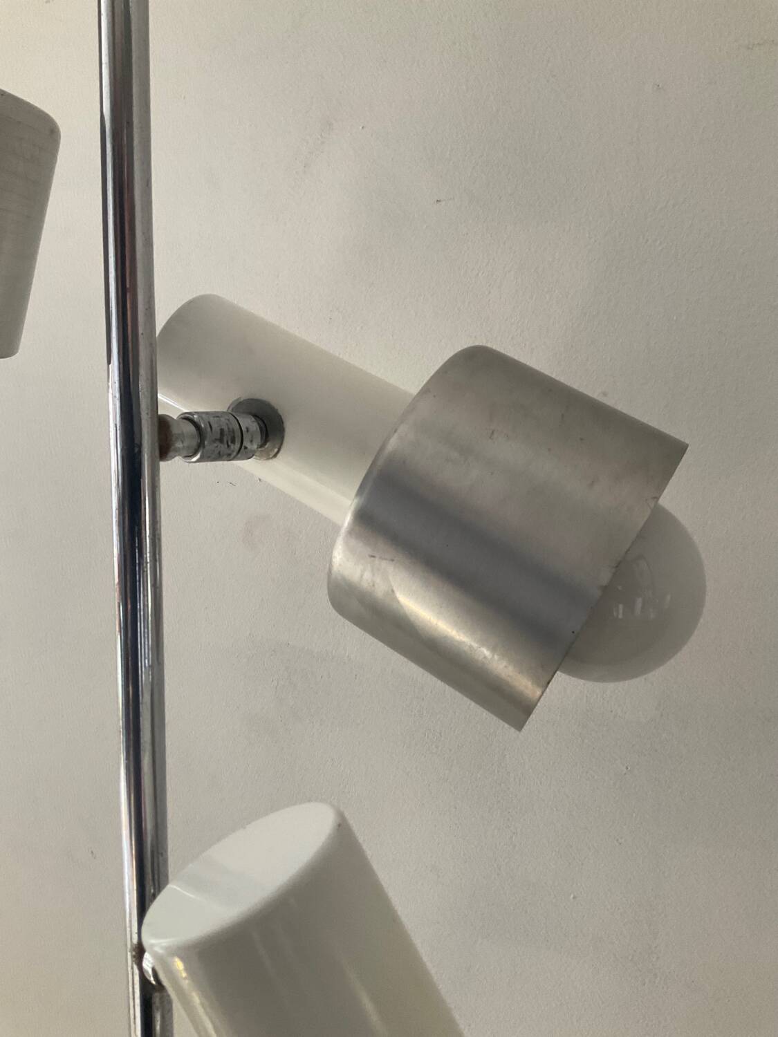 ALain Richard floor lamp from the 60s-70s