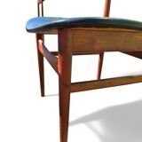 Set of 4 Scandinavian chairs