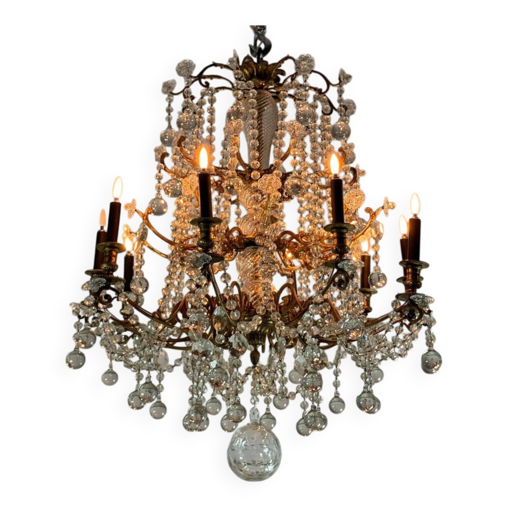 Important gilt bronze chandelier adorned with glass balls, circa 1890