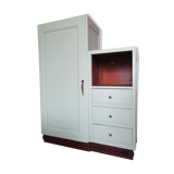 Armoire asymétrique