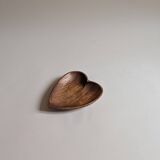 Heart-shaped pocket emptier
