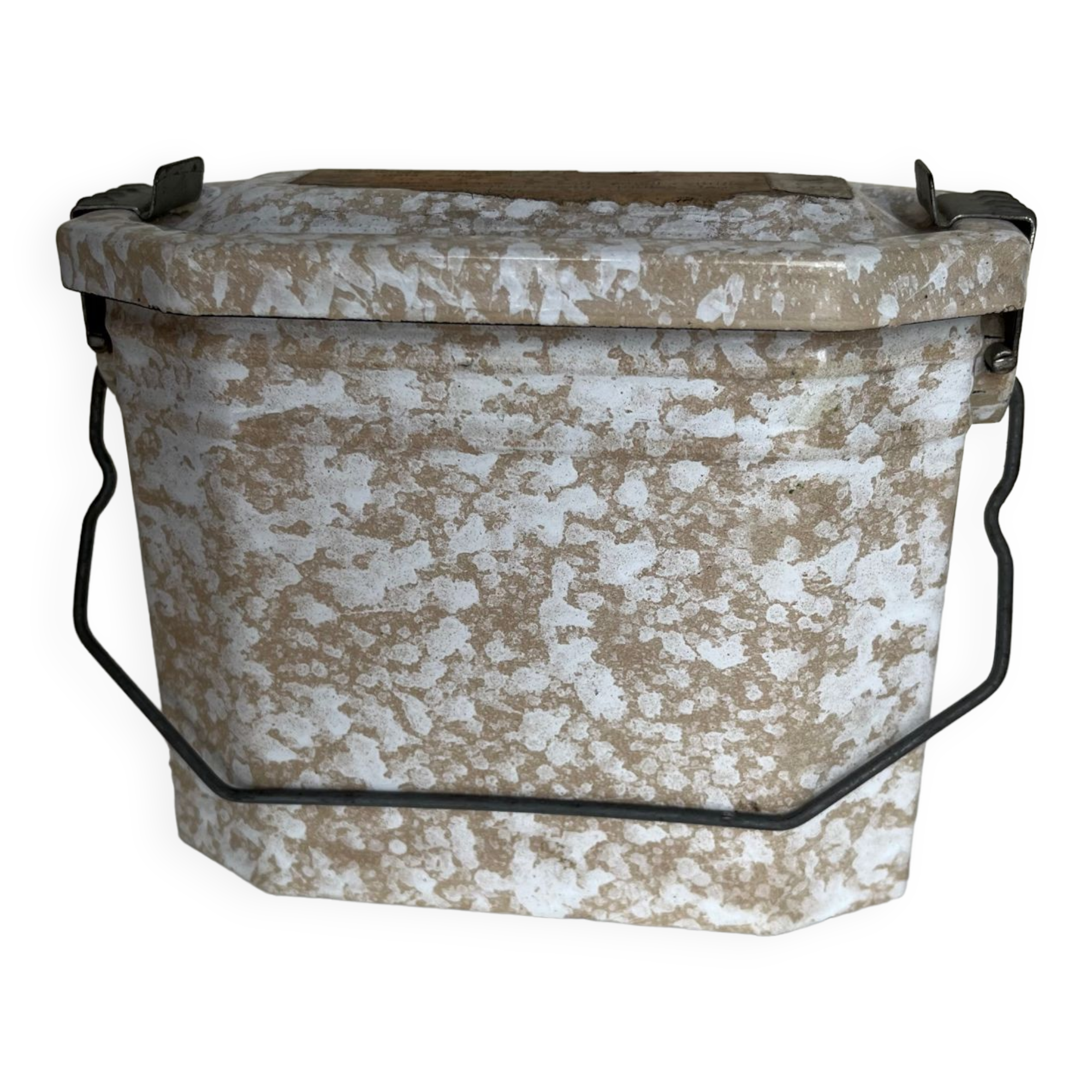 Enamelled bowl - fricot box