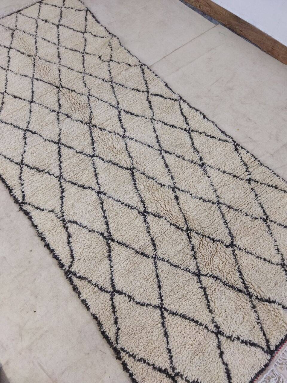 Handmade Moroccan Berber rug 291 X 116 CM