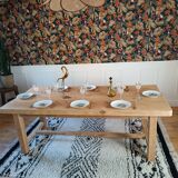 Farm table