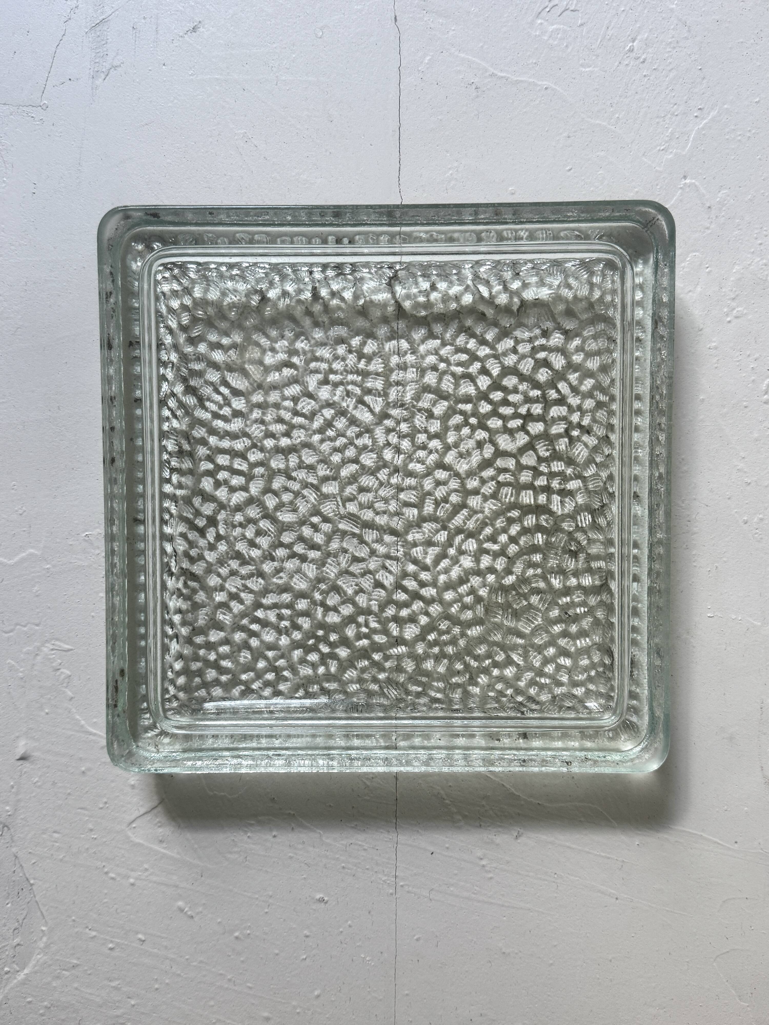 Nevada ashtray and pocket tray in tempered glass attributed to Perriand/Corbusier.