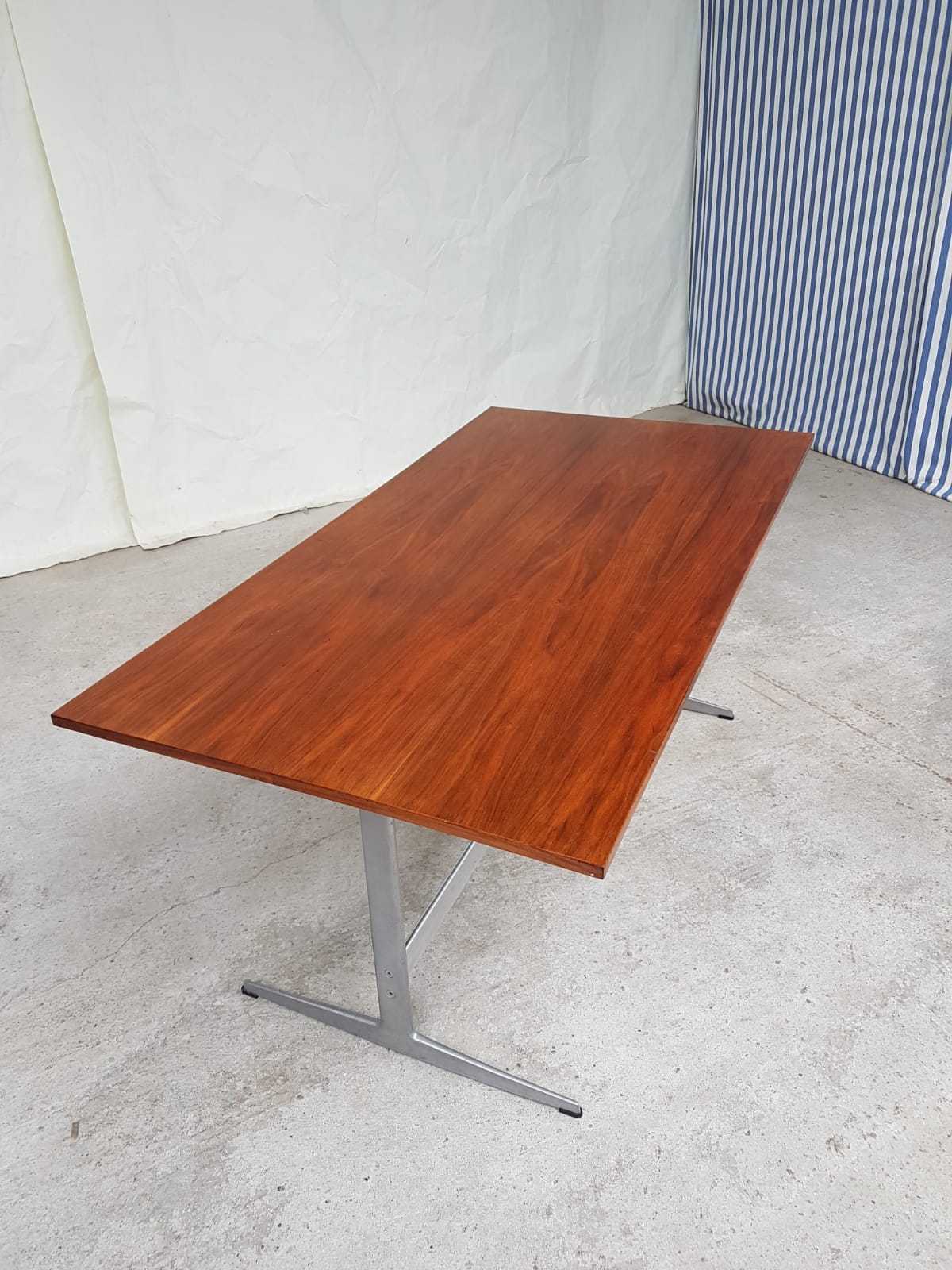 Aluminium dining table Arne Jacobsen for Fritz Hansen