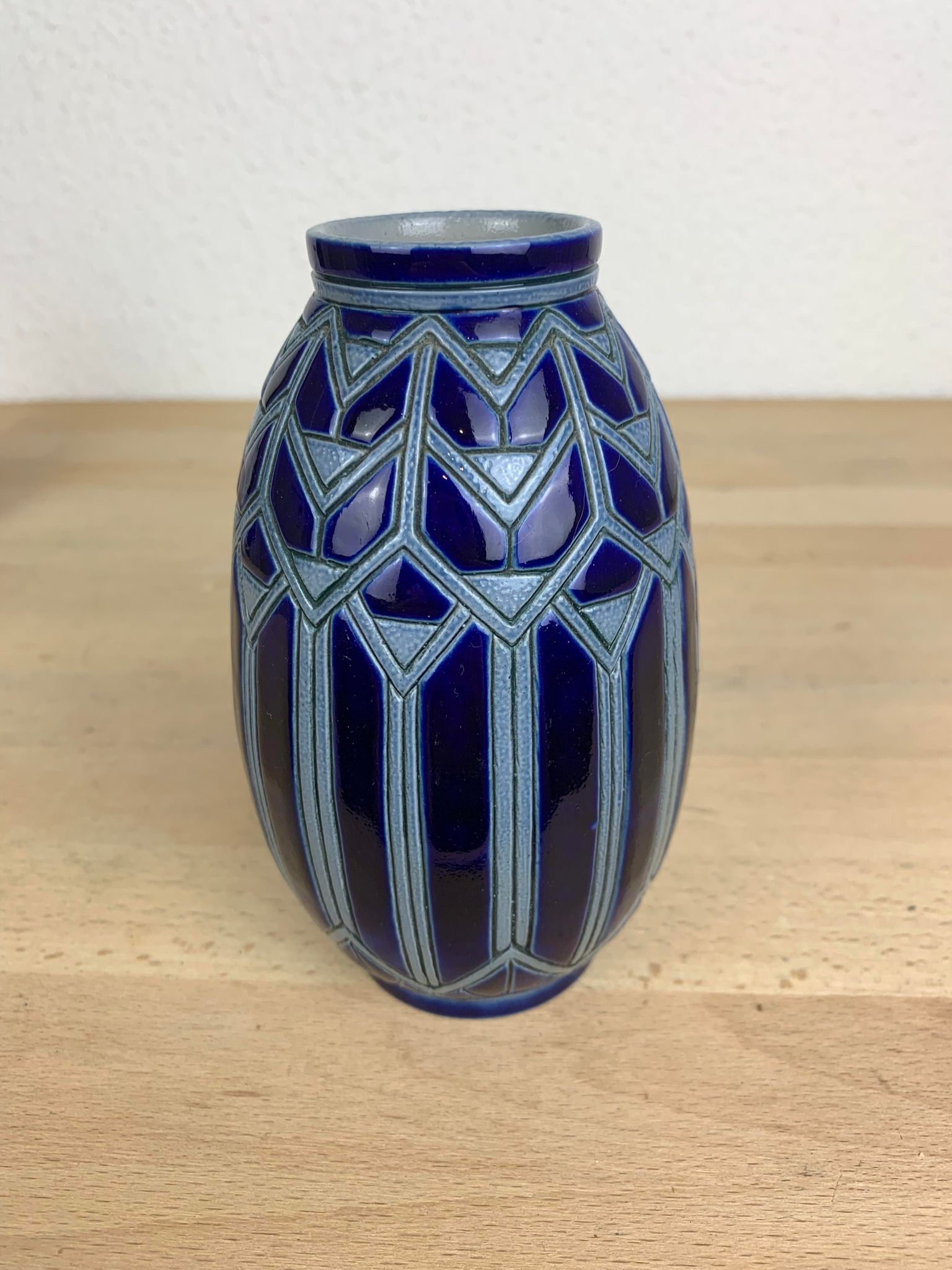 Art Deco vase sandstone from Alsace 395, Hubert Krumeich-Remmy in Oberbetschdorf